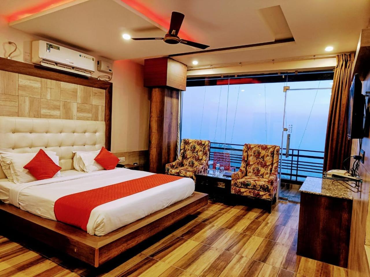 King Castle Mcleodganj-Centrally Heated And Air Cooled- Near Mall Road - Free Parking Dharamszala Kültér fotó