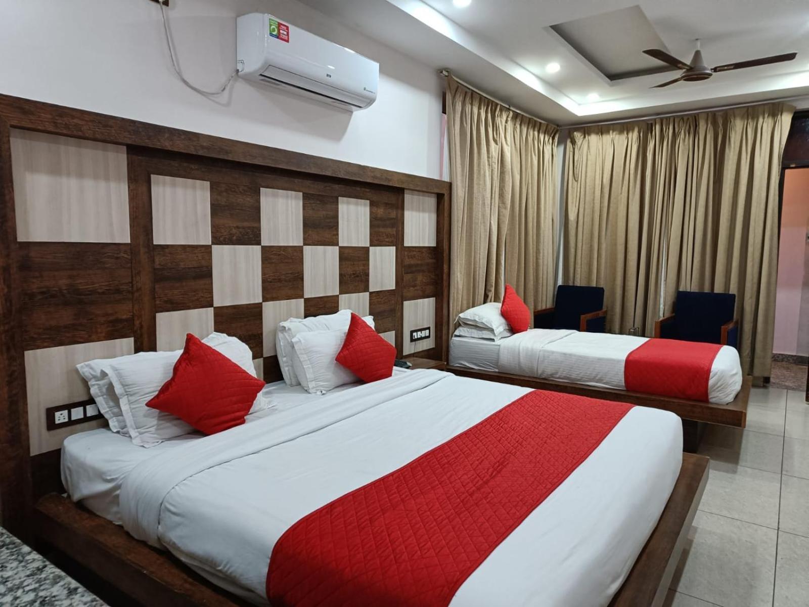 King Castle Mcleodganj-Centrally Heated And Air Cooled- Near Mall Road - Free Parking Dharamszala Kültér fotó