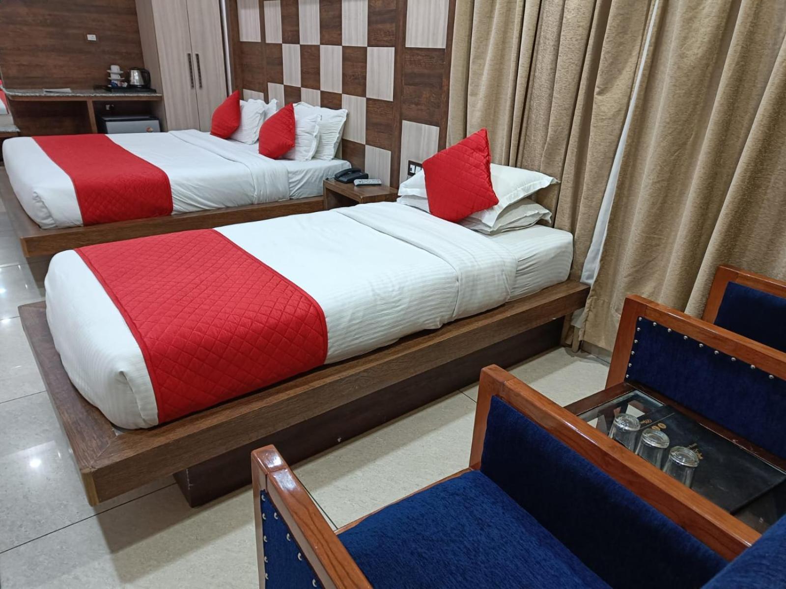 King Castle Mcleodganj-Centrally Heated And Air Cooled- Near Mall Road - Free Parking Dharamszala Kültér fotó