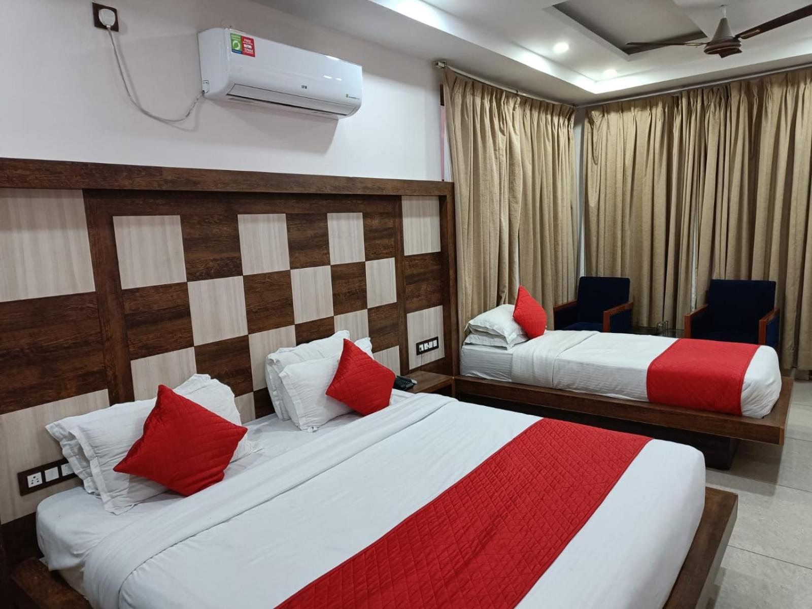 King Castle Mcleodganj-Centrally Heated And Air Cooled- Near Mall Road - Free Parking Dharamszala Kültér fotó